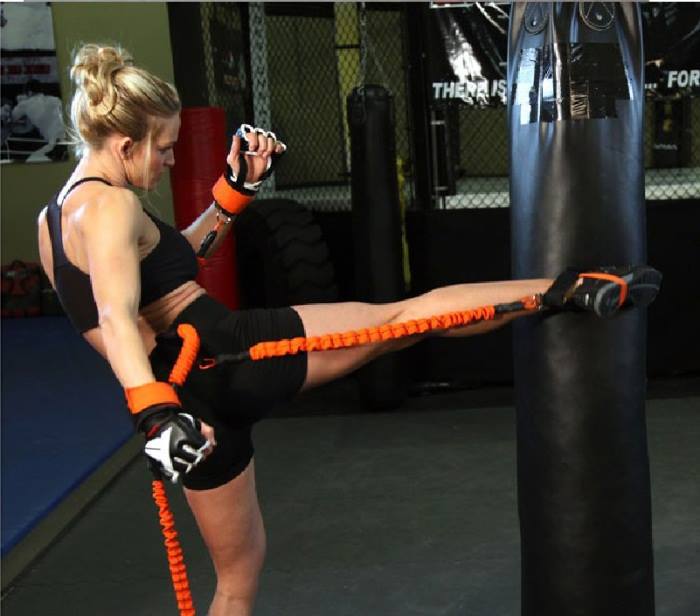 femme boxe elastique